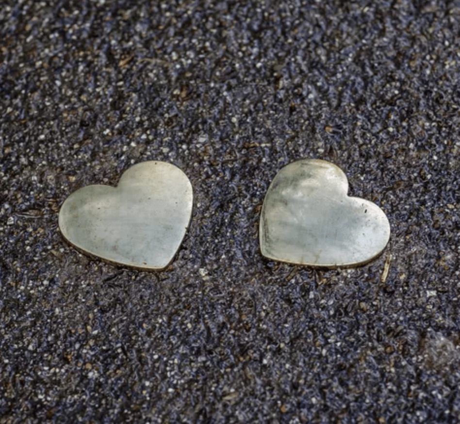 Symbolische hartjesroute richting Trui van Lier speelkwartier in Utrecht - GroundLevel straatmeubilair