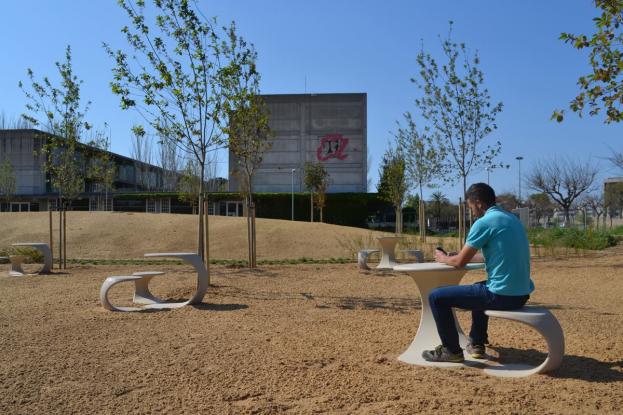 ODOS - Zitgroepen - GroundLevel straatmeubilair - Escofet